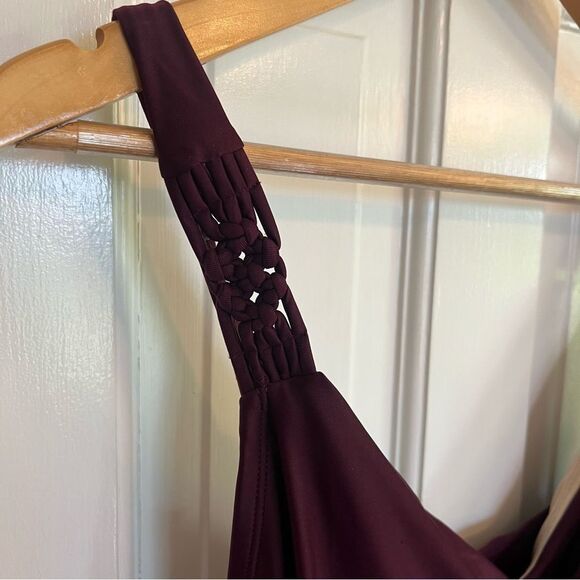 Merona Women's One Piece Swimsuit - Burgundy - Picture 4 of 10